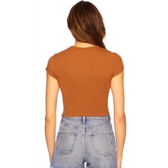 NEW SUSANA MONACO short sleeve top in caramel - Picture 2 of 3